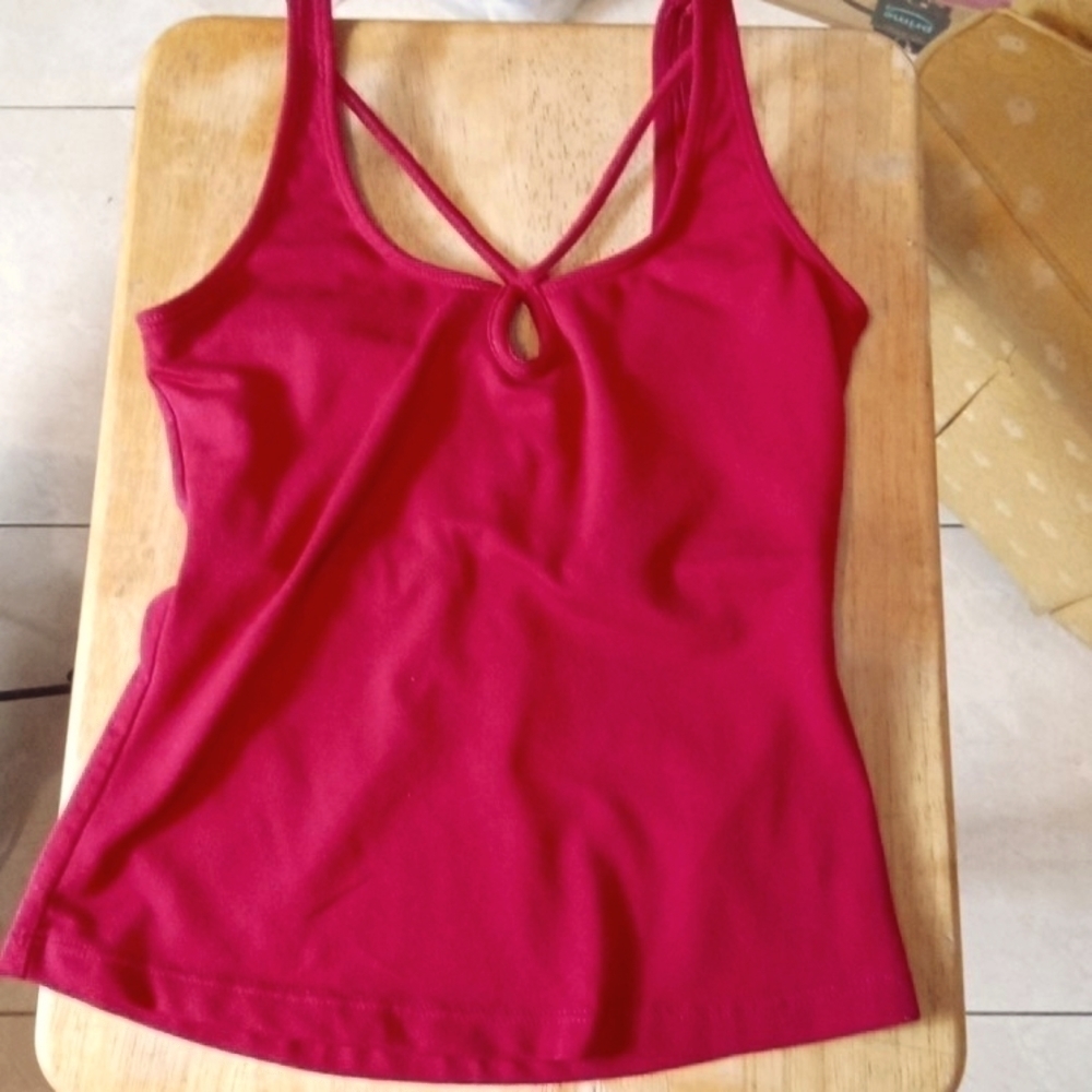 Spire Nwot Athletic Fitness Workout Top With Built